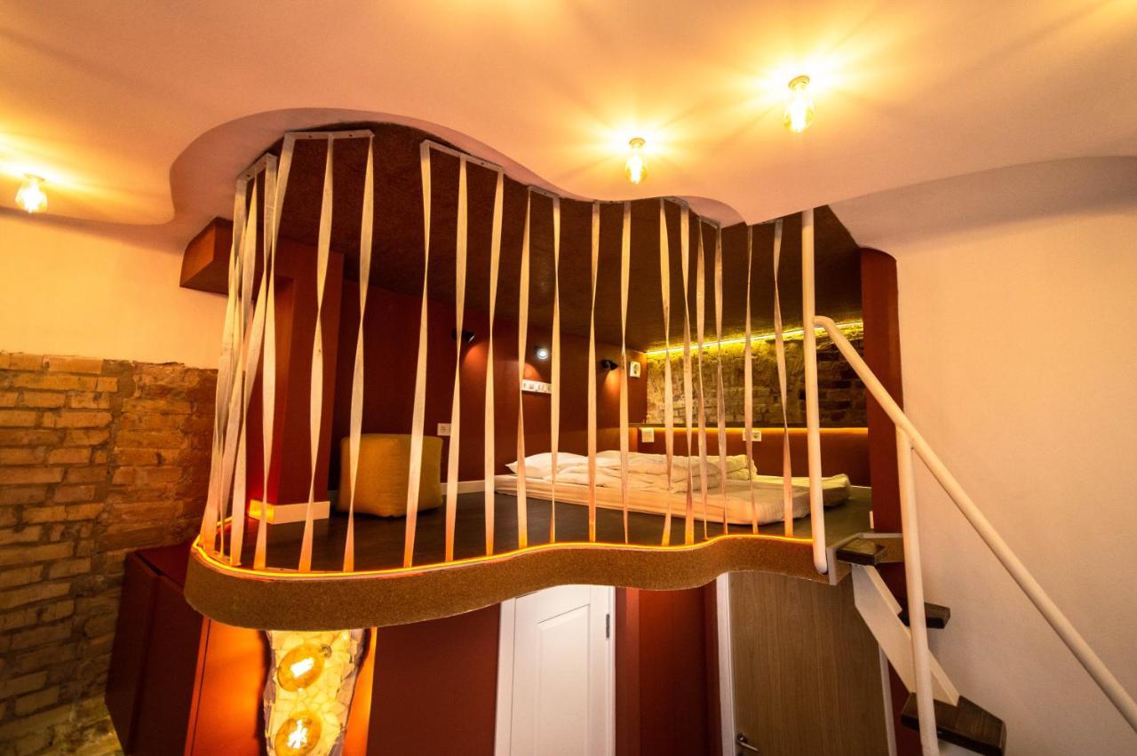 Kyiv Art Apartments Near Golden Gate Exterior foto